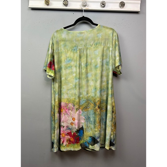 Floral Green Tunic Top - Picture 2 of 8